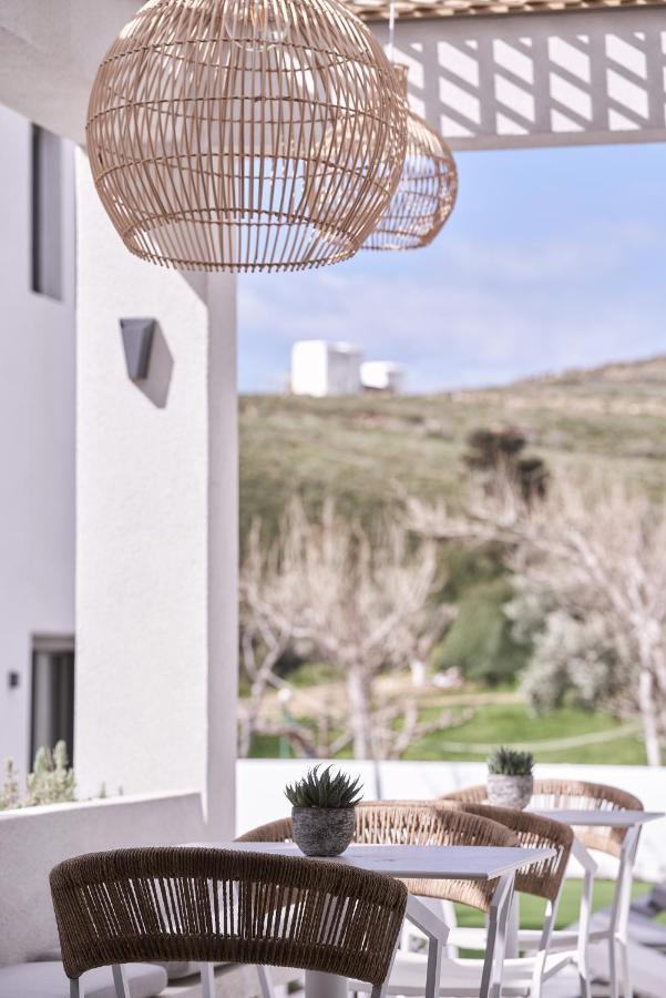 Hotel Isida Andros à Áyios Pétros Extérieur photo