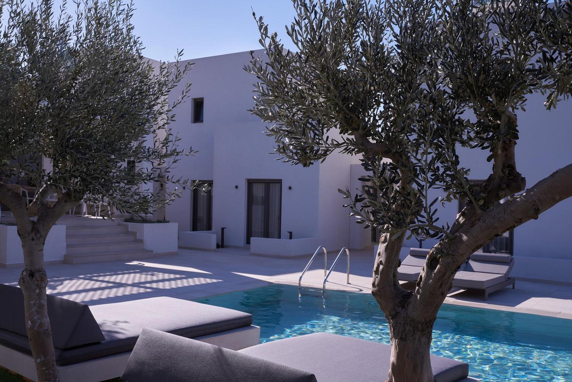 Hotel Isida Andros à Áyios Pétros Extérieur photo